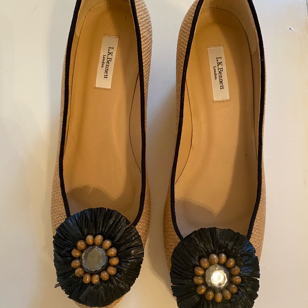 LK Bennett Tan and Black Women's Pumps 38.5